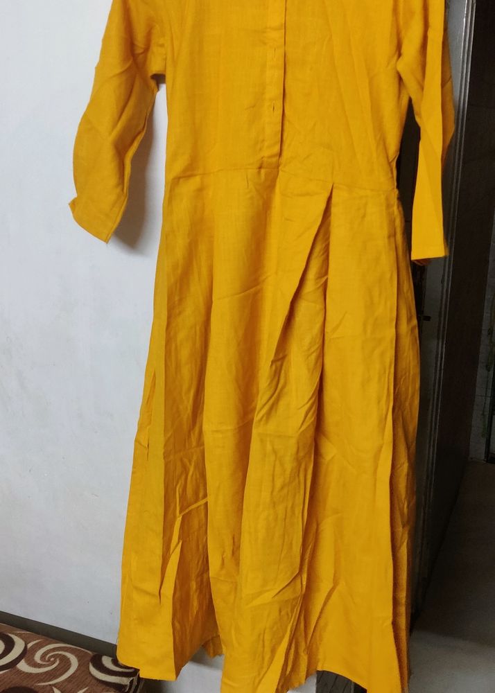 Beautiful Mustard Yellow Kurti From Myntra
