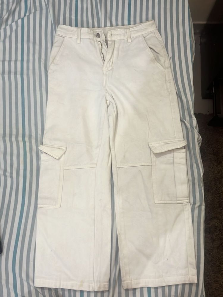 Urbanic Off White Baggy Cargo Pants
