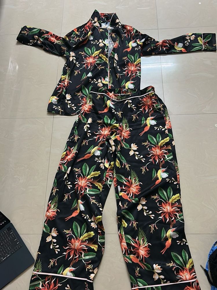 Nightsuit set
