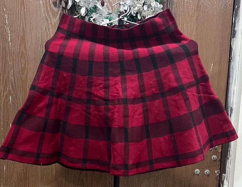 Classic check winter skirt- red