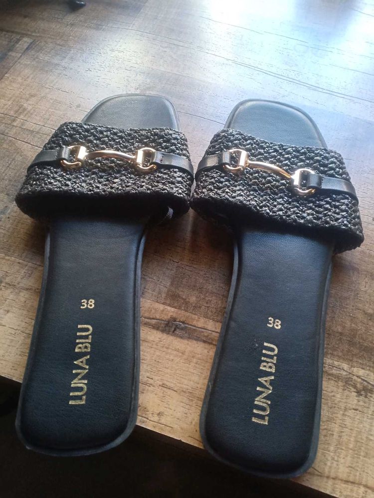 Luna Blu Woven Slide Sandals