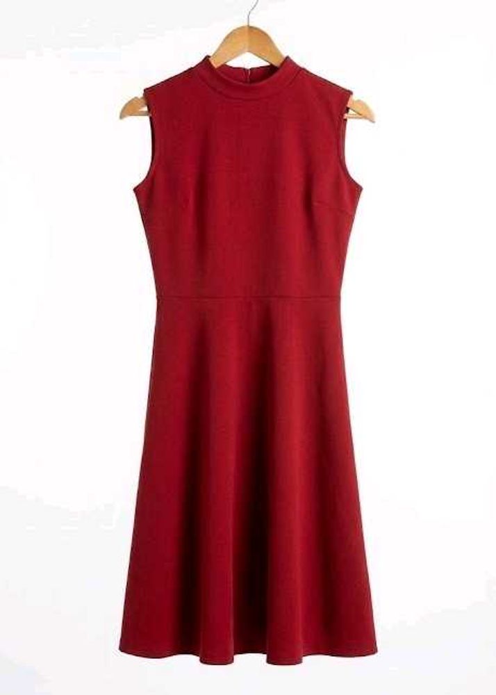 Chic Sleeveless Red Dress