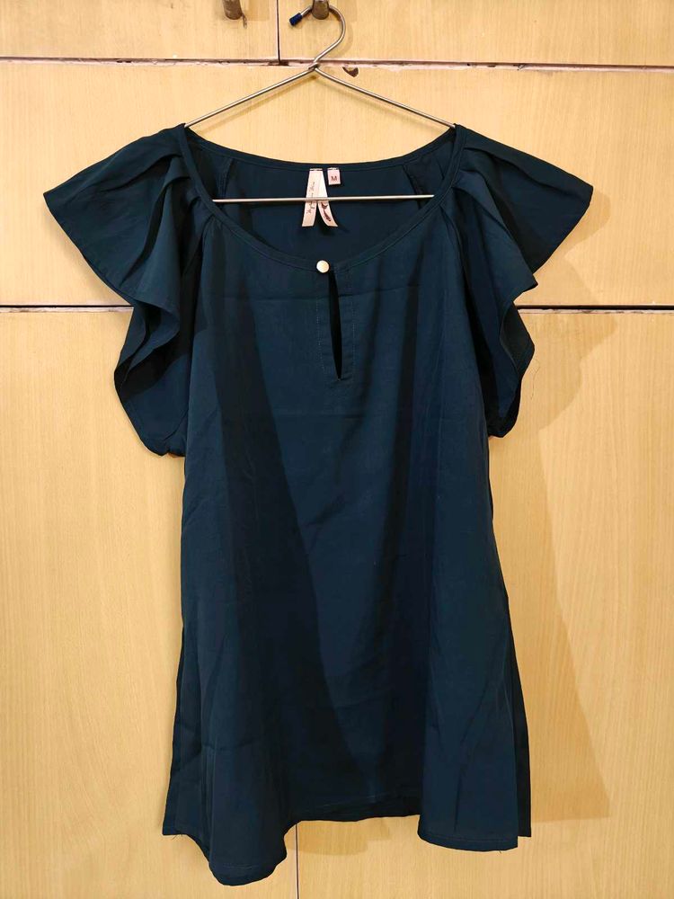 Chic Flutter Sleeve Top