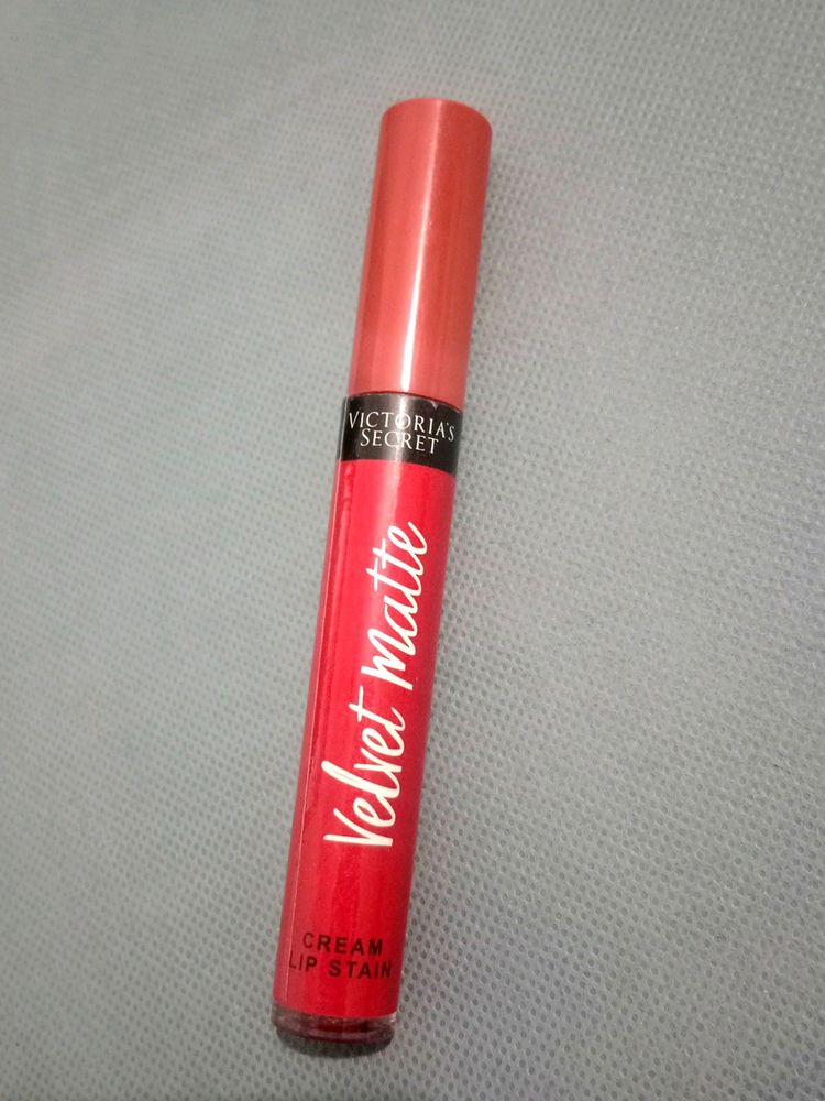 Velvet Matte Lipstick 1 Pcs
