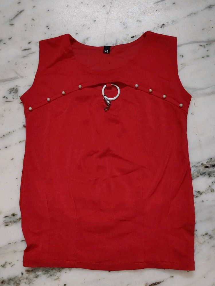 Red Sleeveless Top