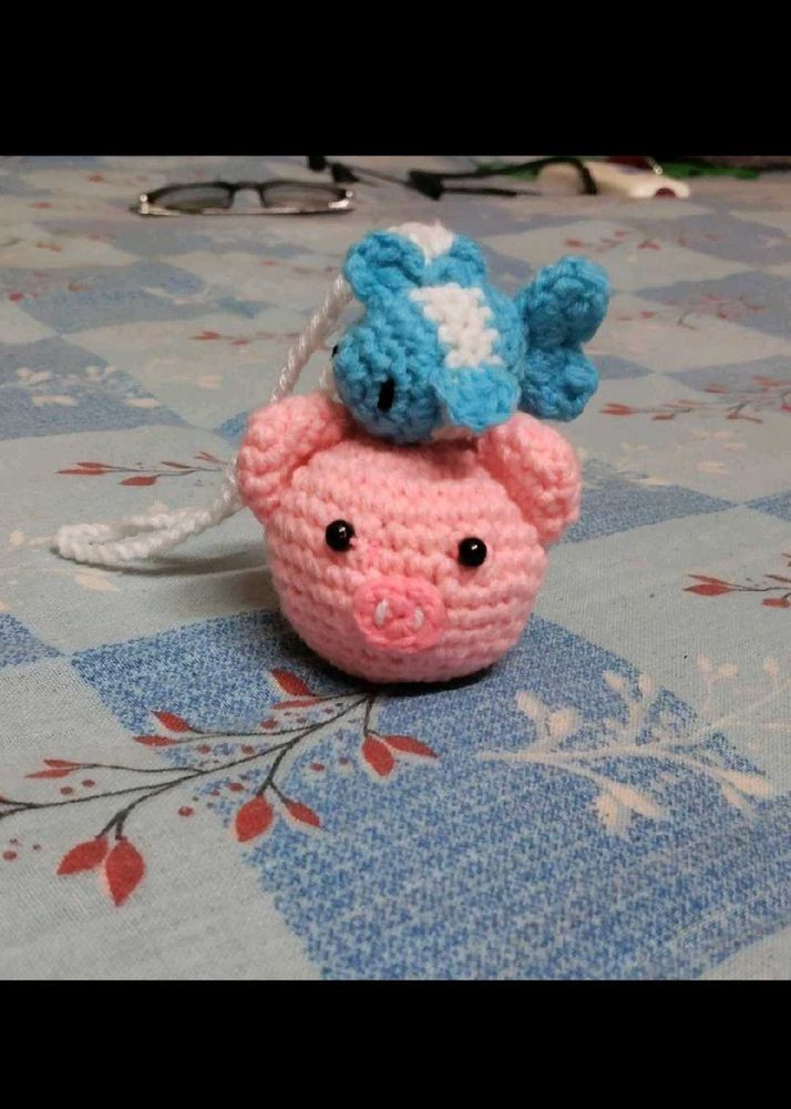Crochet Piggy and fish charm ✨