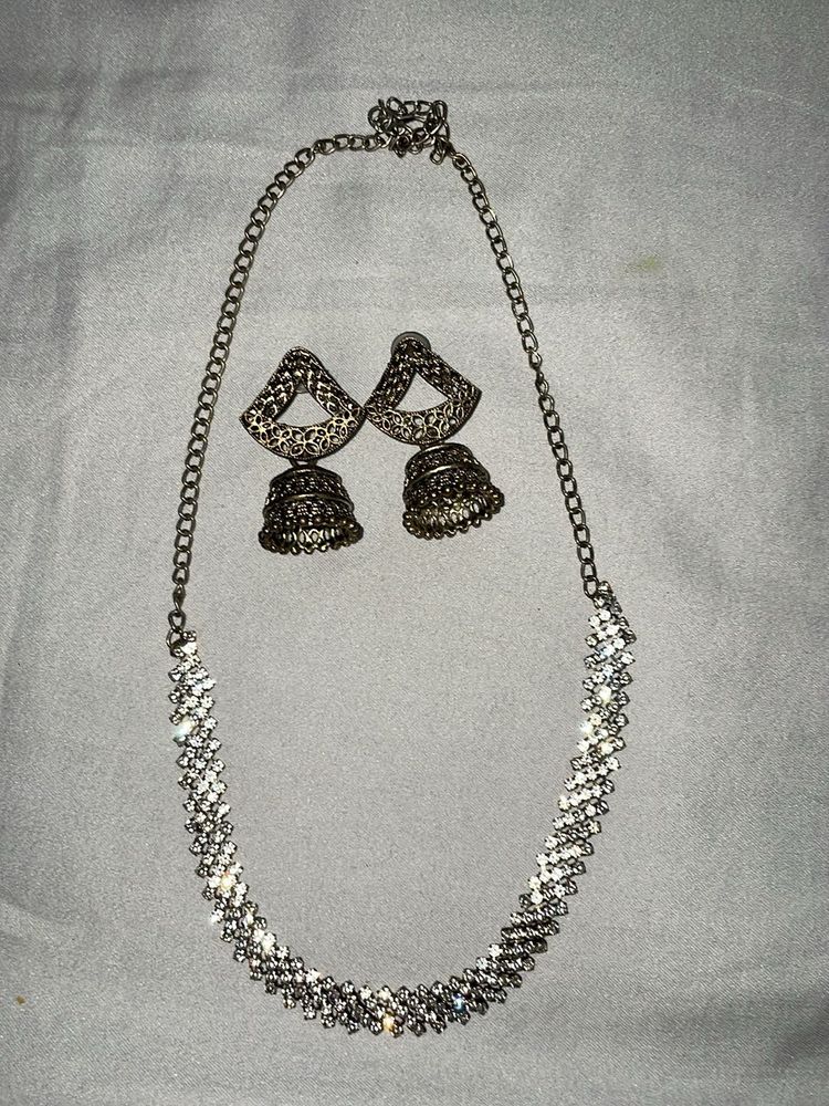 Necklaces And Earnings 🤍