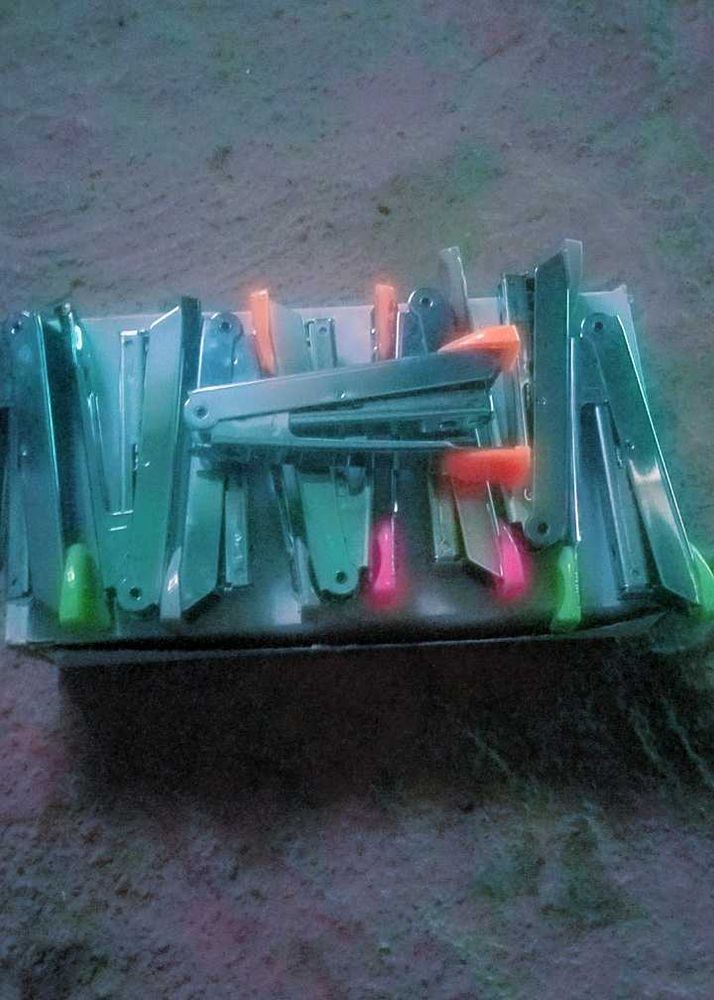 Kangaroo Stapler 9 Pieces