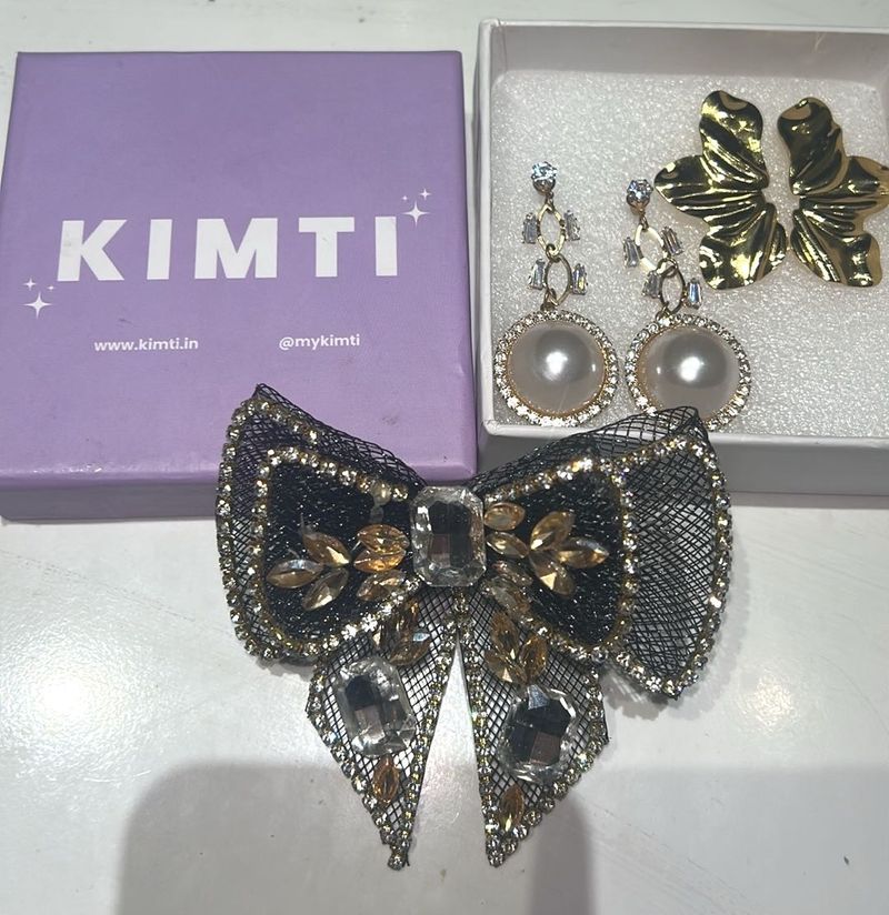 earring and hair bow combo