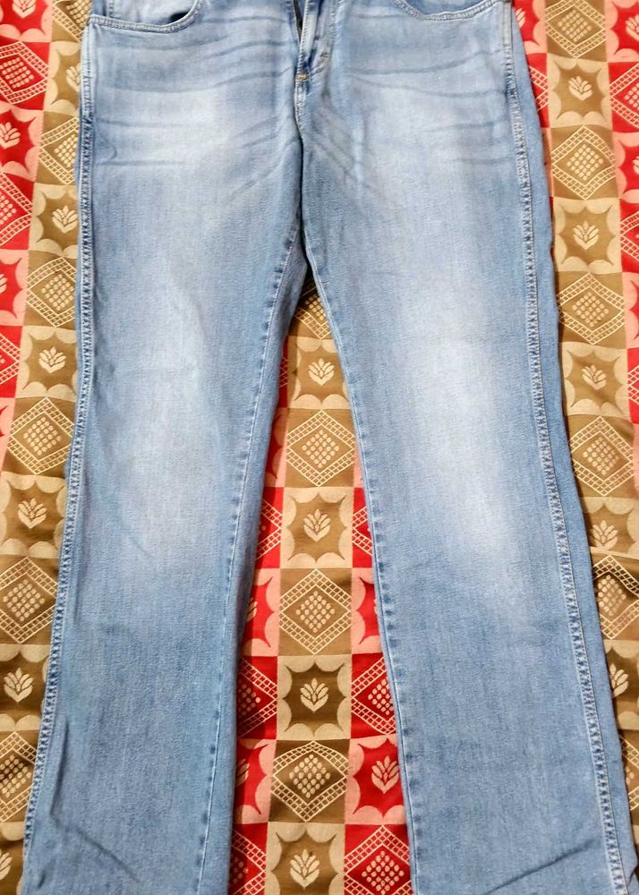 👖Light Blue Washed Denim Jeans–Classic Everyday🩵