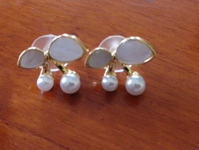 Pearl Drop Earrings