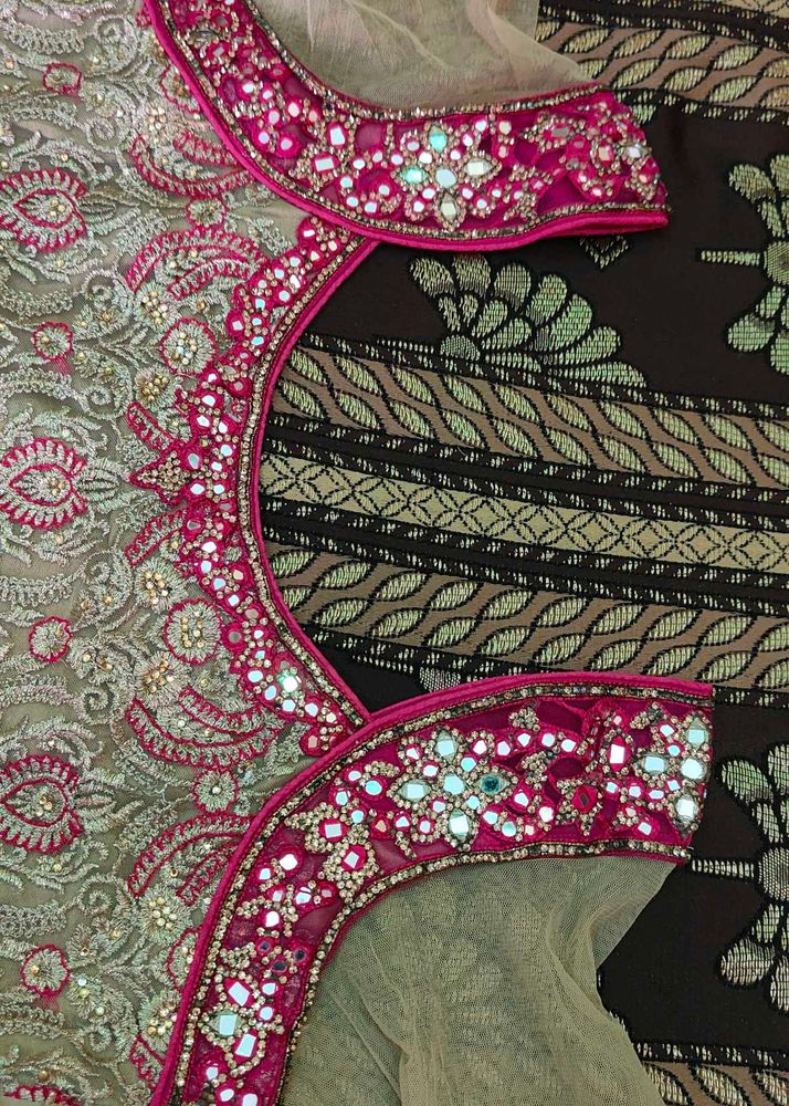 Suit With Pink Umbrella Plazo