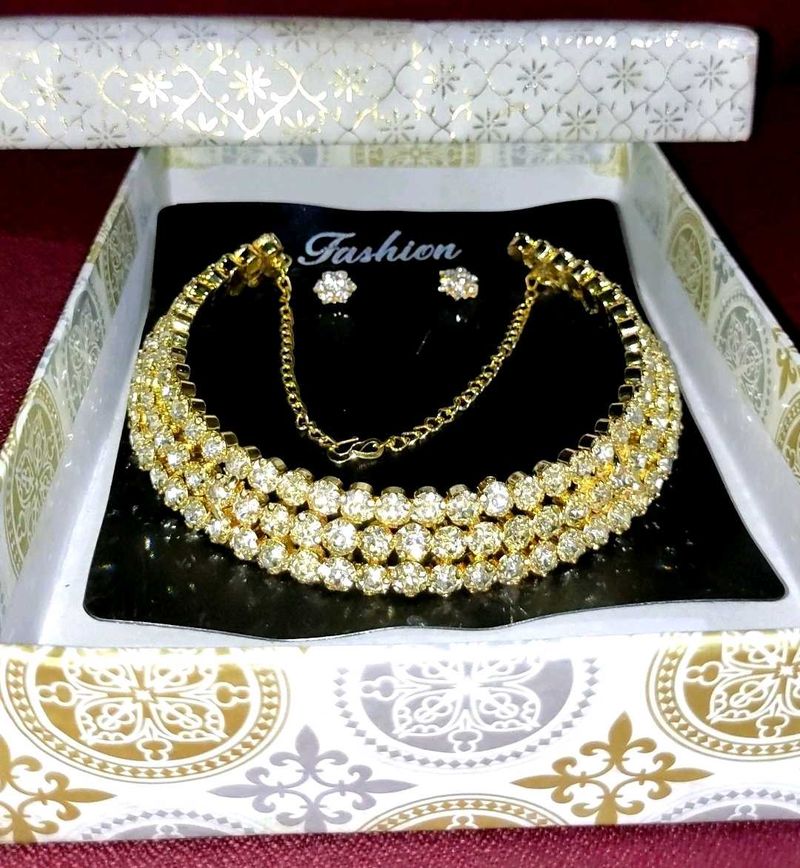 🎀 Premium Quality Choker Necklace Set 🎀