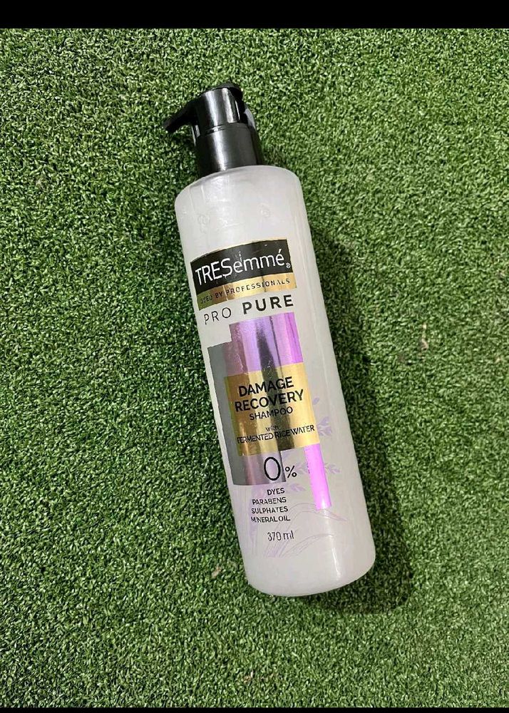 Pack of 2 TRESemme Pro Pure Damage Recovery Shampo