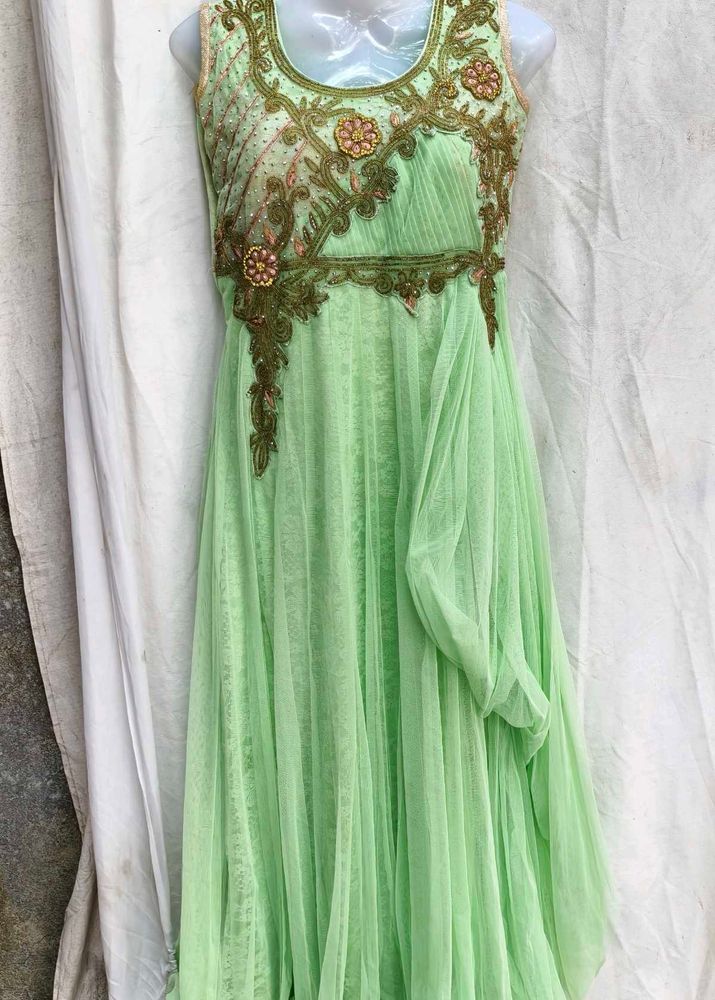 472711. Elegant Green Ethnic Gown