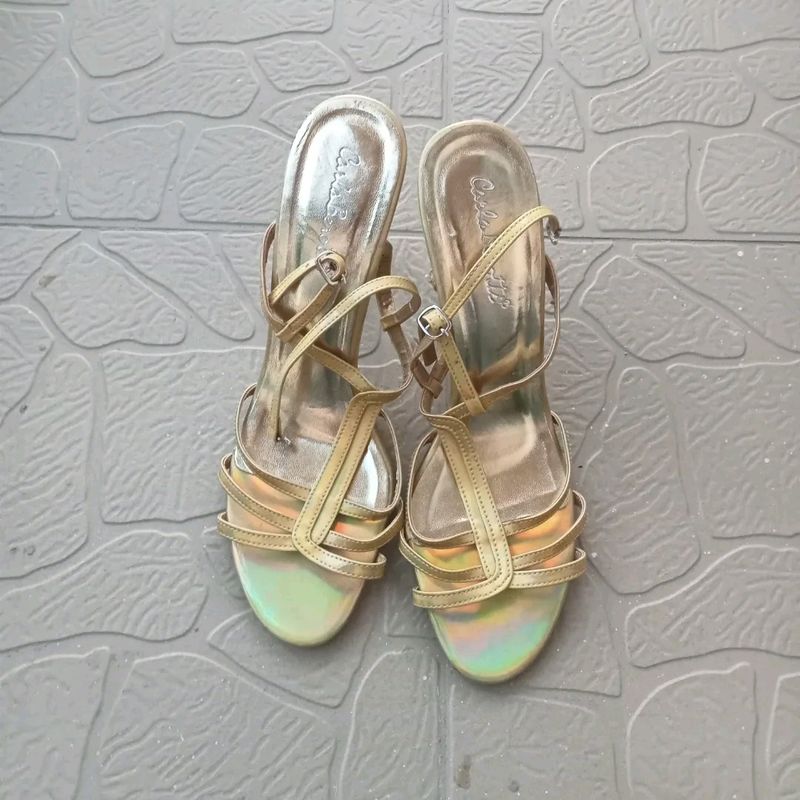 Gold Colour Pumps