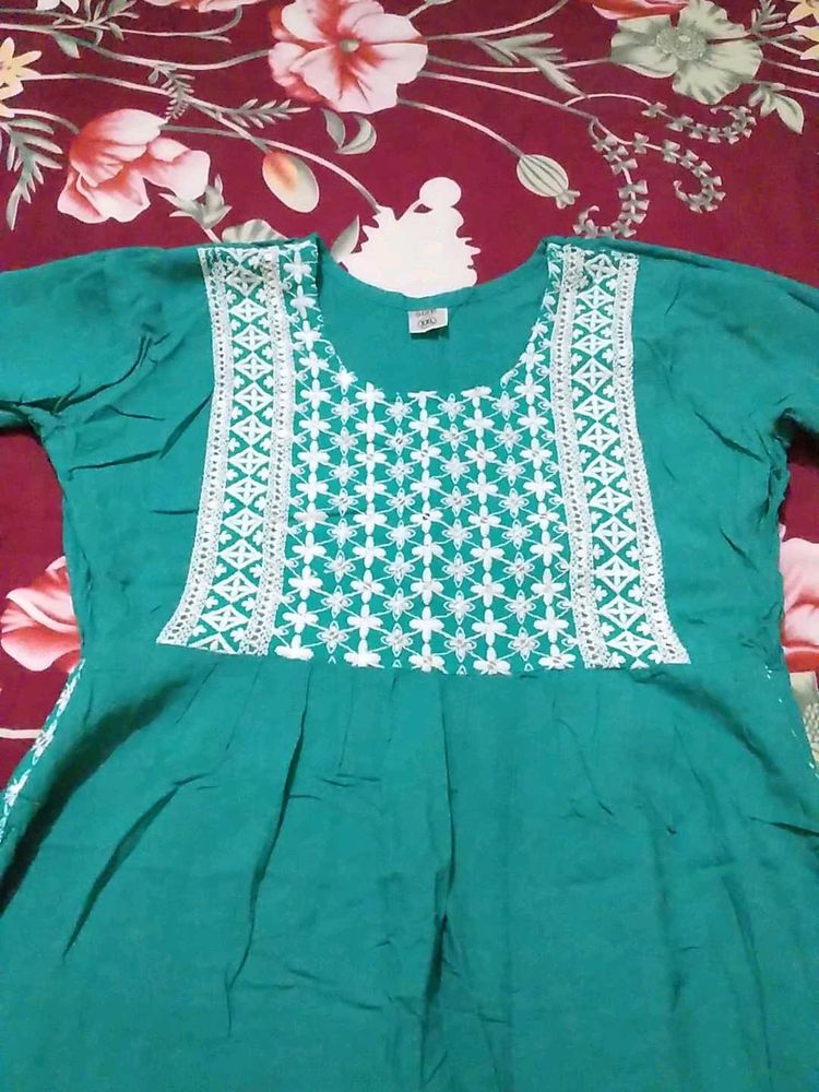 Naira Set.