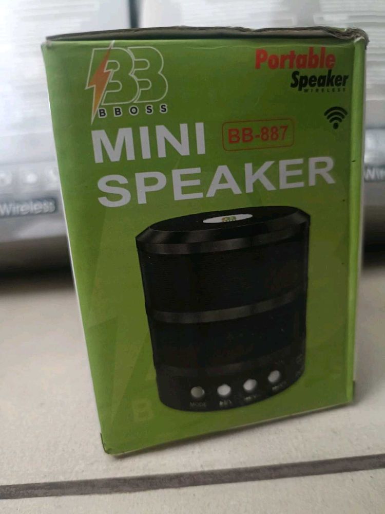 B BOSS Mini Speaker