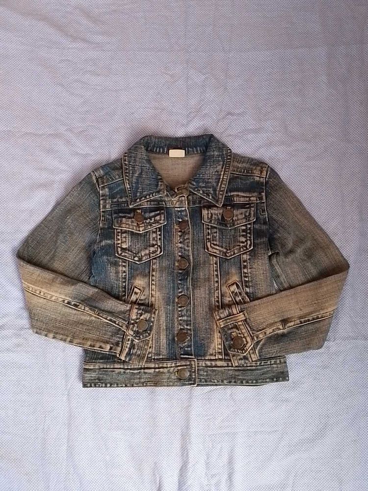⊹₊ ⋆ Vintage y2k denim jacket ⋆ ₊⊹