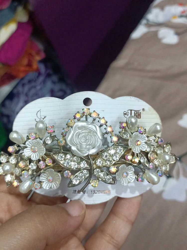 Elegant Pearl &amp; Rhinestone Hair Clip