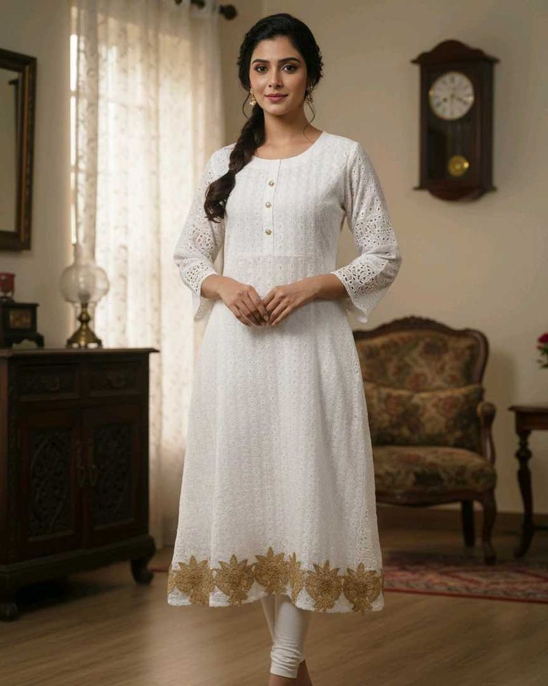 Elegant White Embroidered Kurta