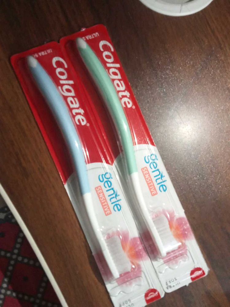 Colgate Gentle Sensitive Toothbrushes (2-pack)