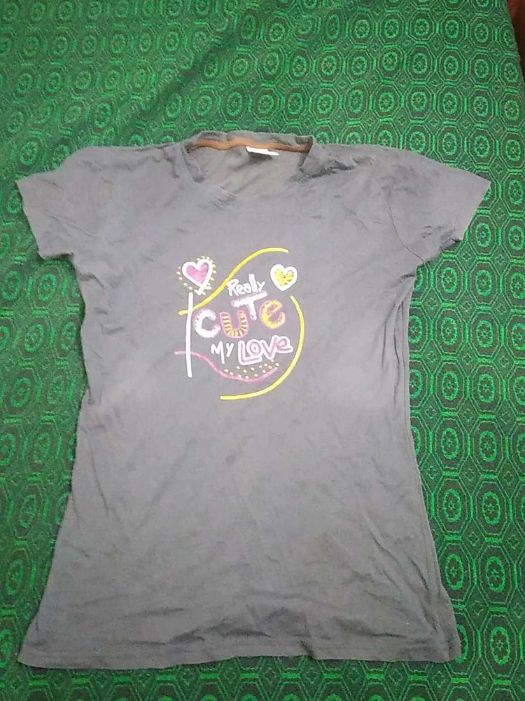 T-Shirt For Gurlz......