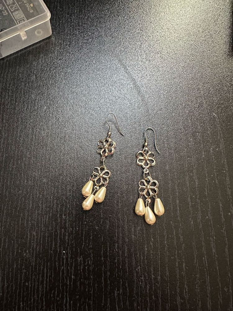 Pearl Drop Earrings