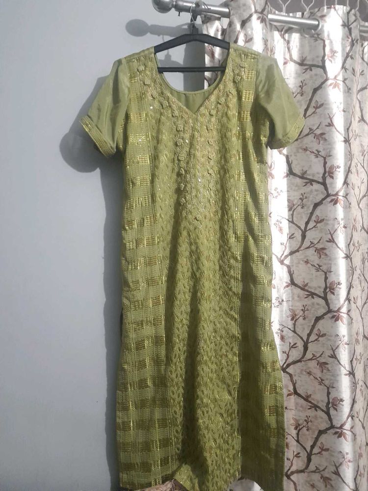 like new kurta set with dupatta