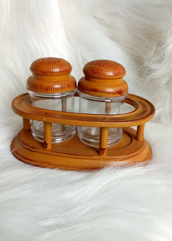 Salt &amp; Pepper Shaker Set