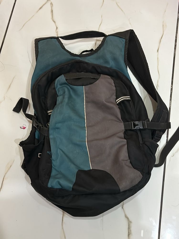 School Bag(give Offers)