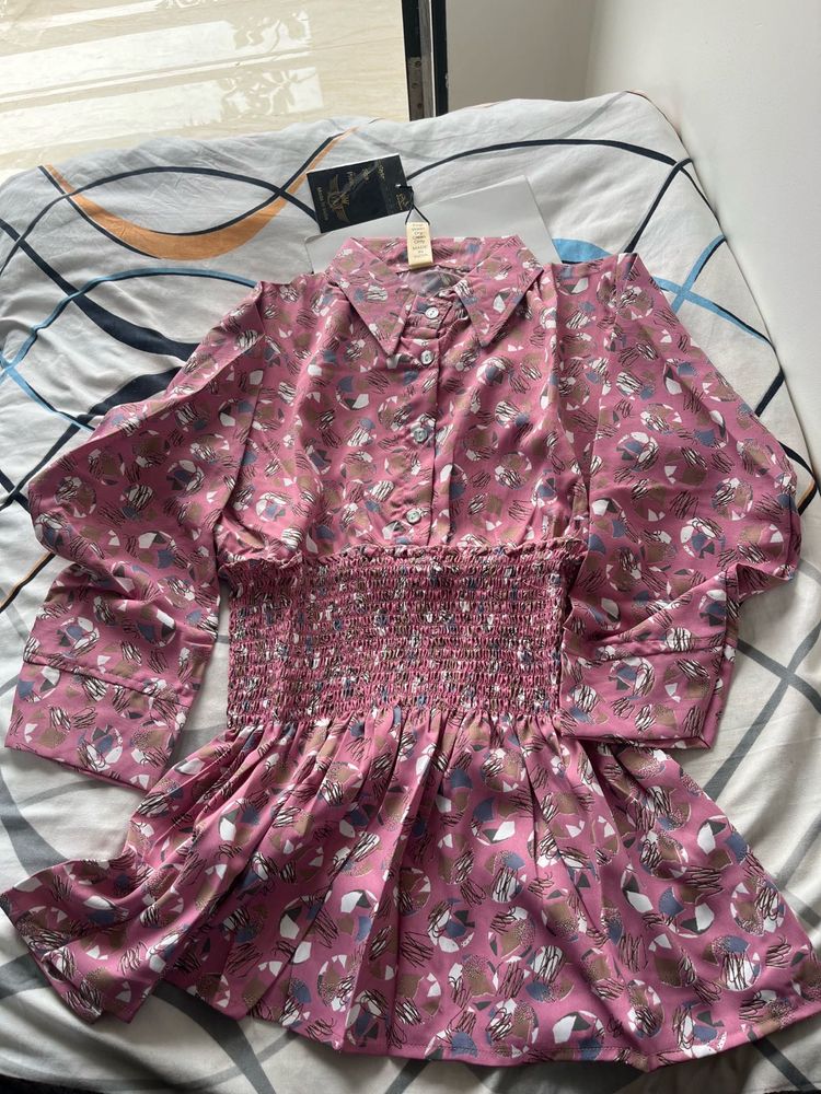 Selling A New &amp; Beautiful Top!!