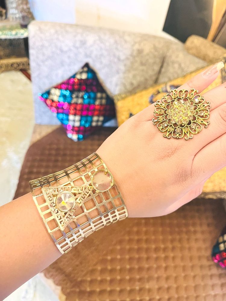✨ Regal Gold Hand Jewelry Set: Statement Ring &amp; Cu