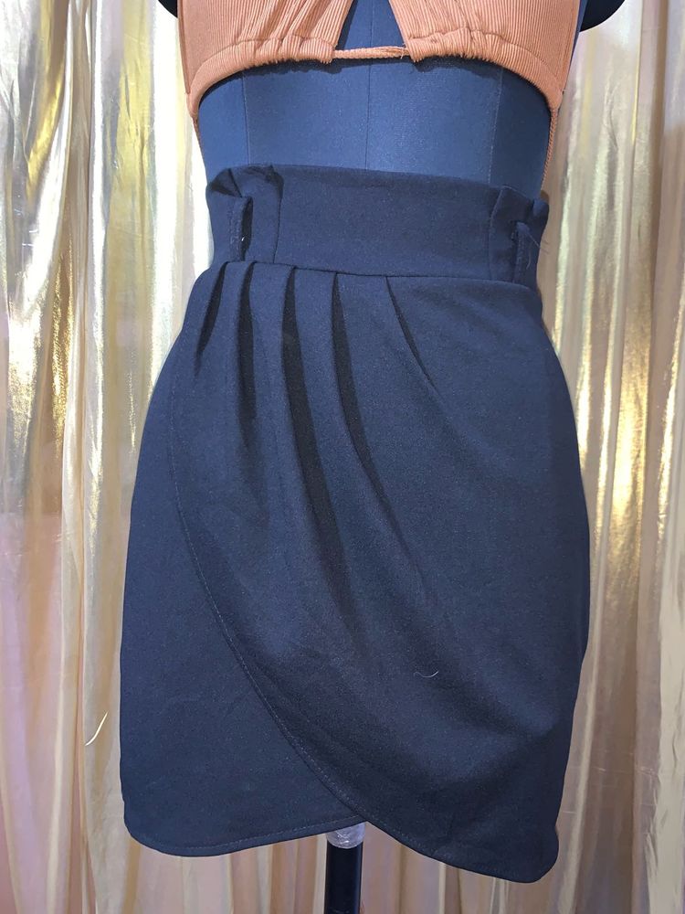 Chic Black Mini Skirt