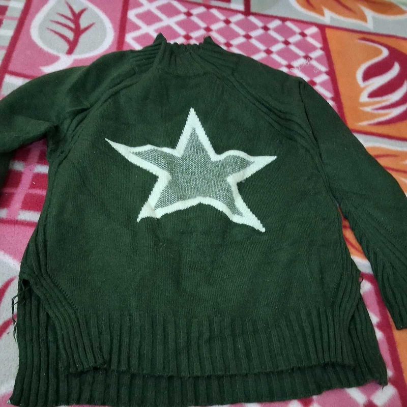 Star Pattern Green Knit Sweater