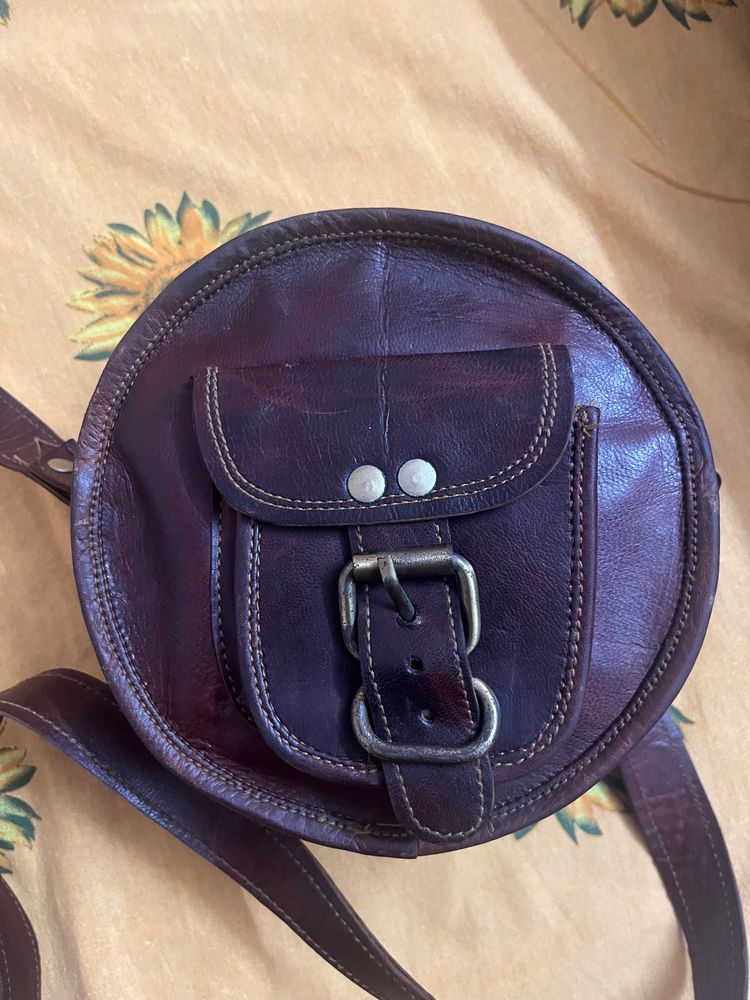 Original leather sling bag