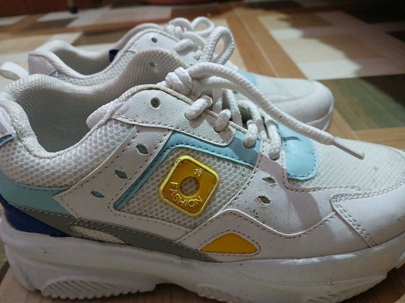Retro-Style Sneakers For Women
