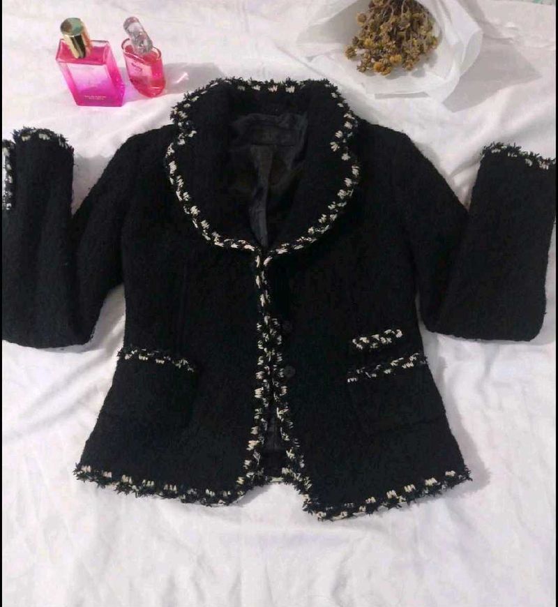 pretty black Korean Style blazzer