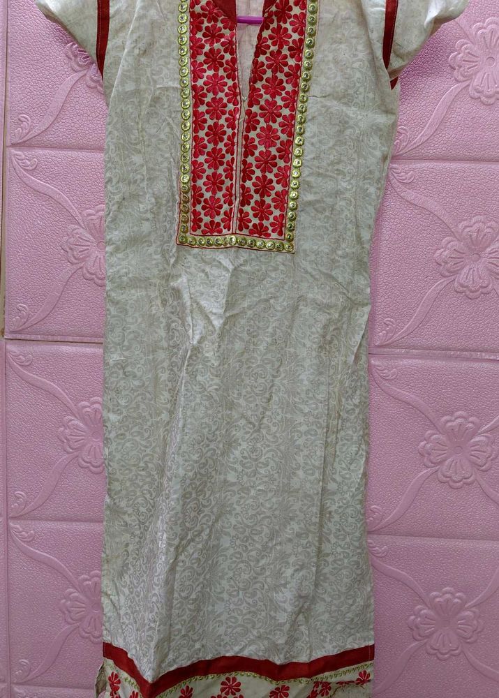 Elegant Embroidered Kurta