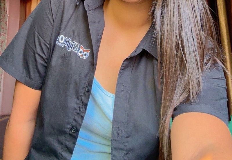 Body Fit Shirt Black ❤️