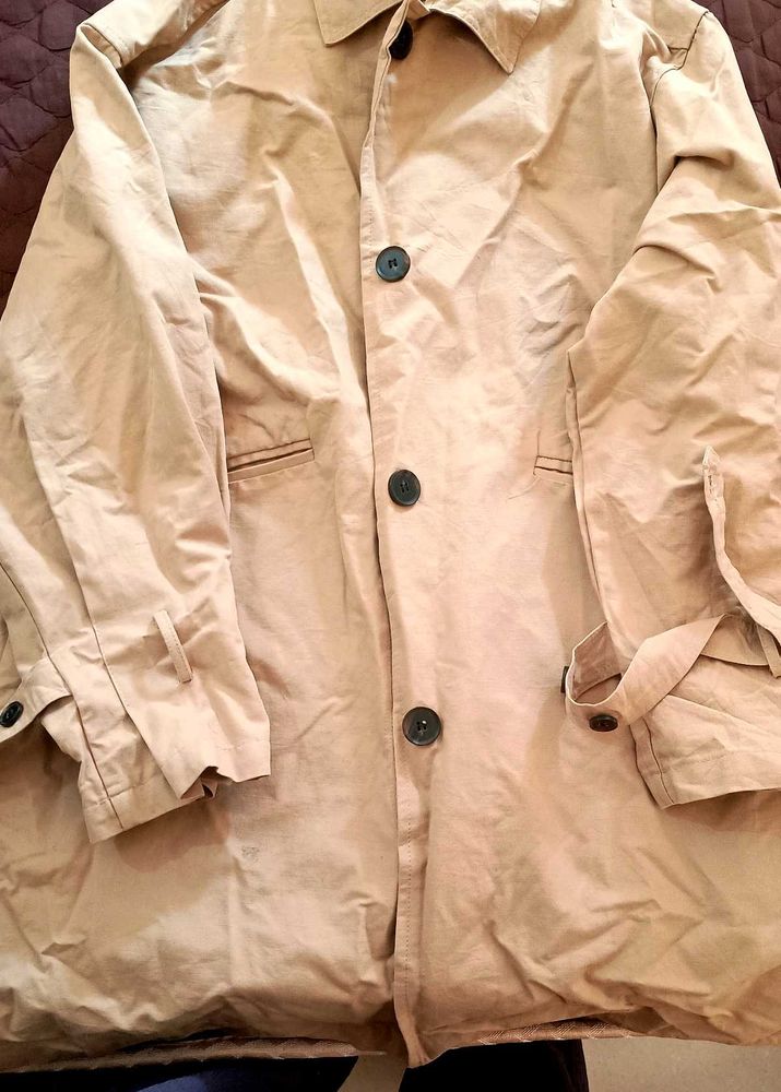 Classic Tan Trench Coat foreigner jacket