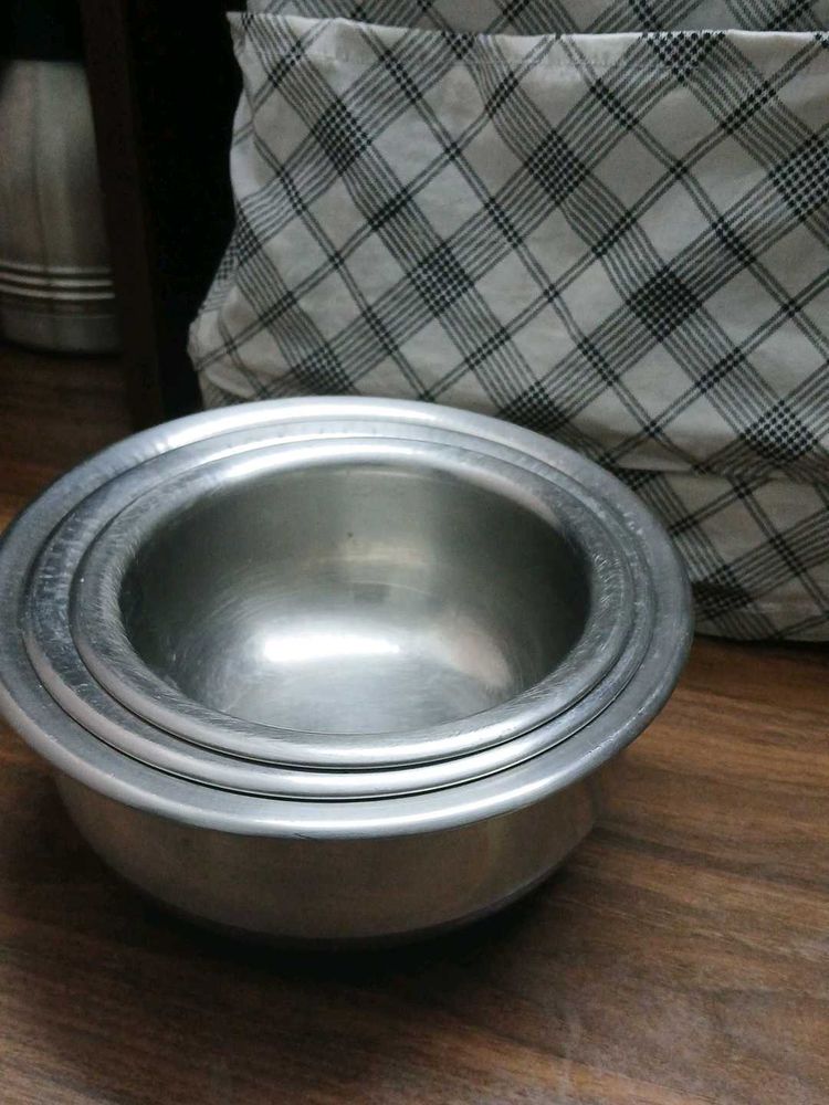 Set Of 3 Copper Botton Vessels