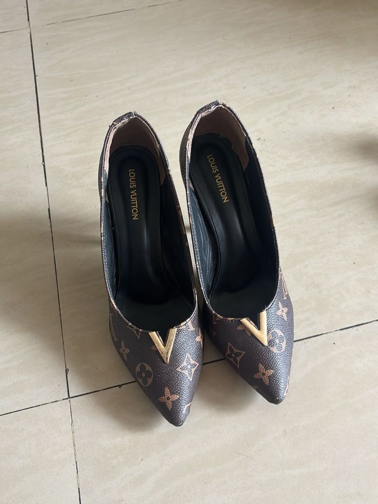 Louis Vuitton Brown Heels