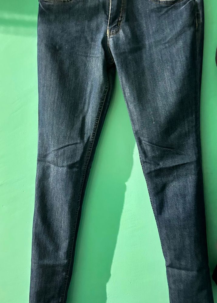 Dark Wash Skinny Jeans 28 Size