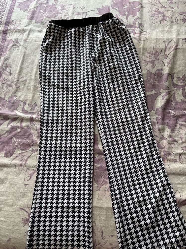 Houndstooth Print Flare Pants