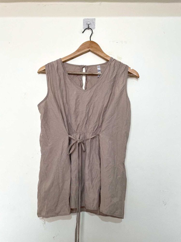 Sleeveless Tie Front Blouse A