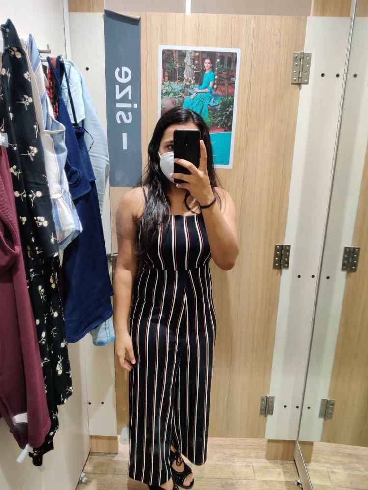 Sleeveless Jumpsuit - Adustable Straps