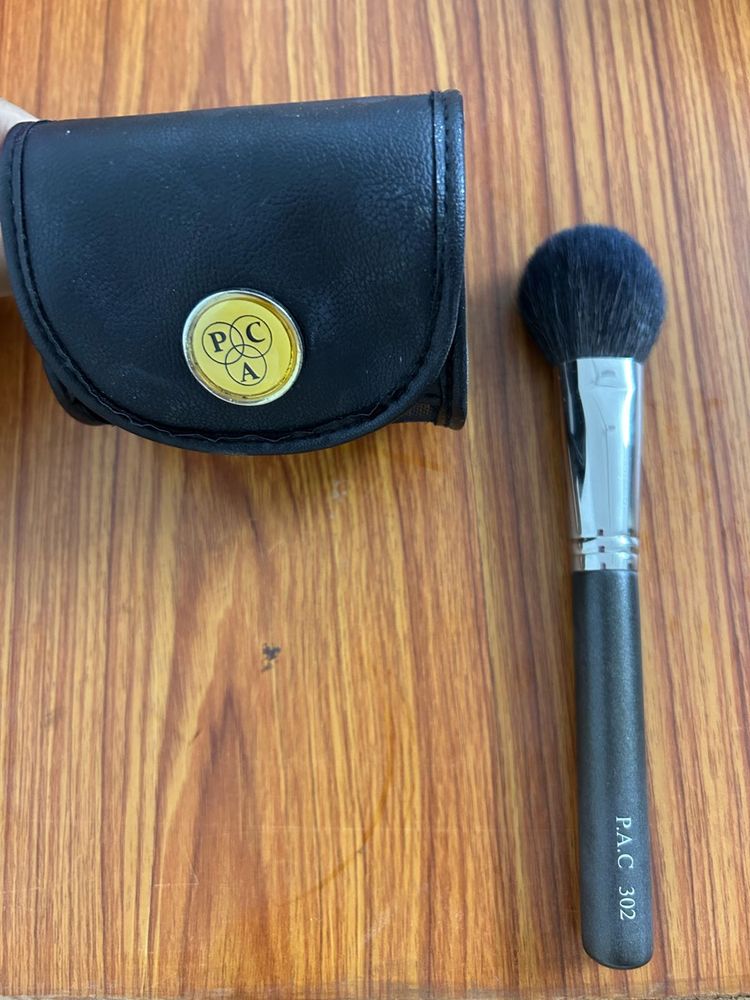 PAC 302 Brush &amp; Pouch