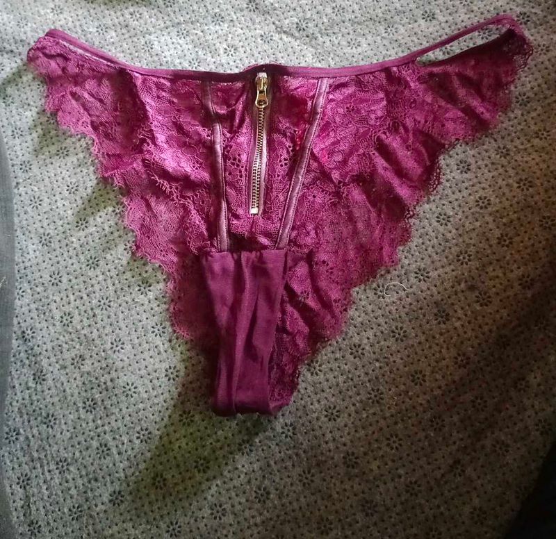 unisex Lace Thong with Zipper Detail