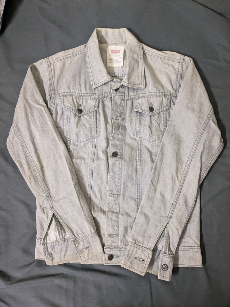 Original Levi&#39;s Grey Denim Jacket.